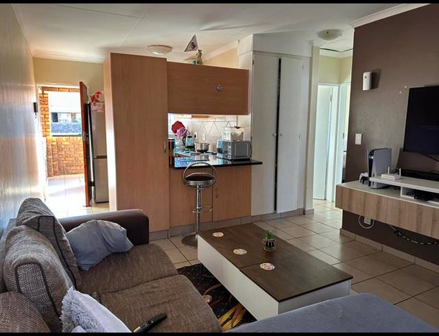 2 BEDROOM APARTMENT FOR SALE IN CLARINA